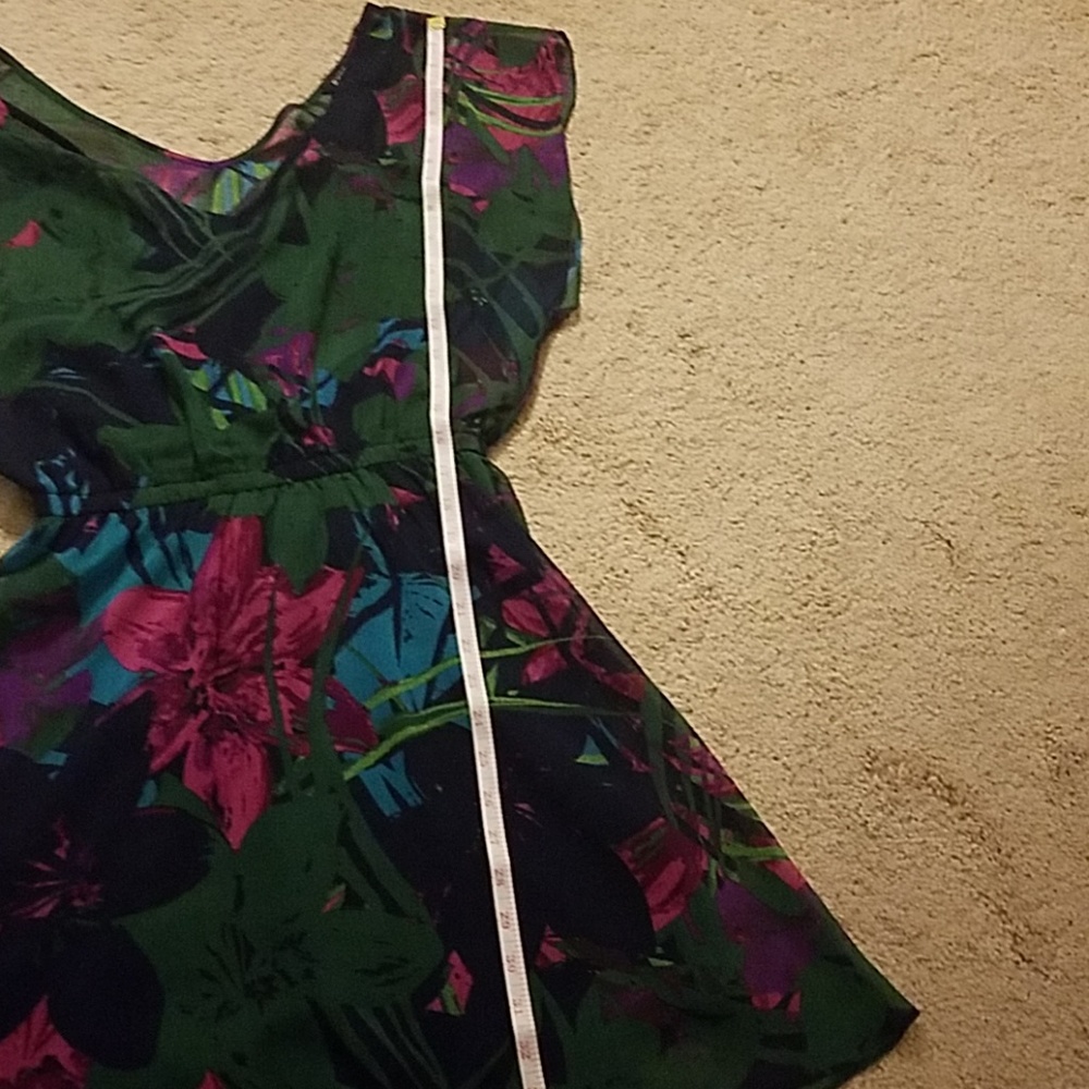 Express Floral Dress, Perfect Condition, Small - Picture 6 of 6